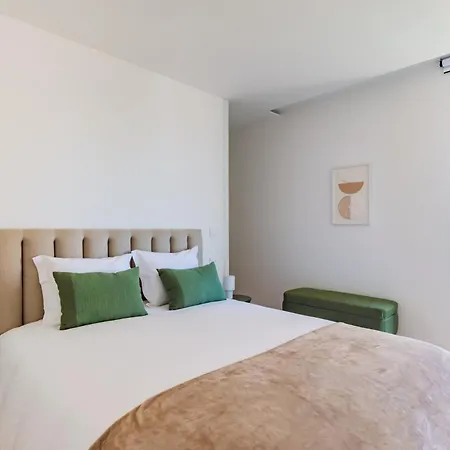 Puro Gold 아파트 아베이루