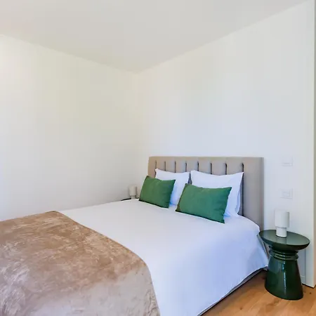 Puro Gold 아파트 *